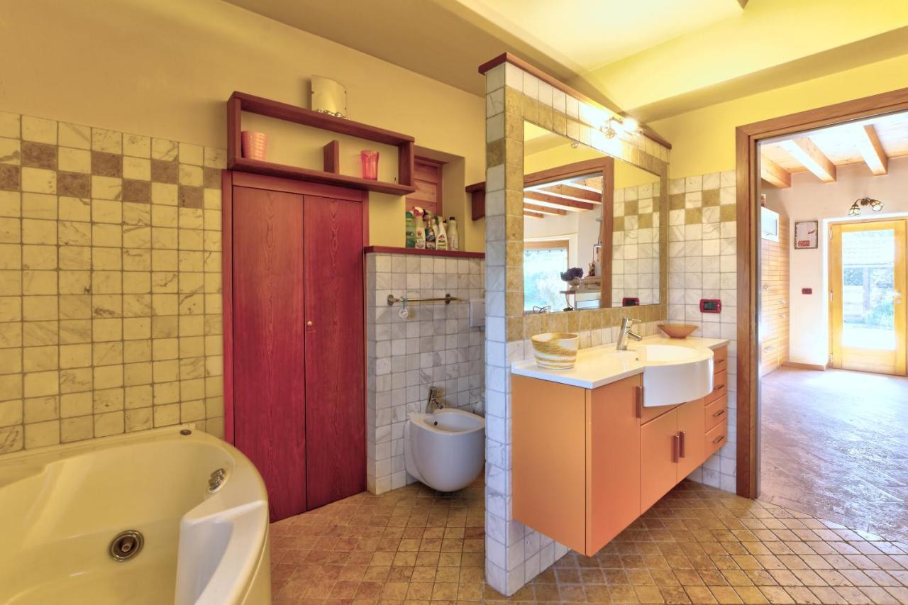 Chalet Con Piscina E Vista Panoramica Колико Экстерьер фото